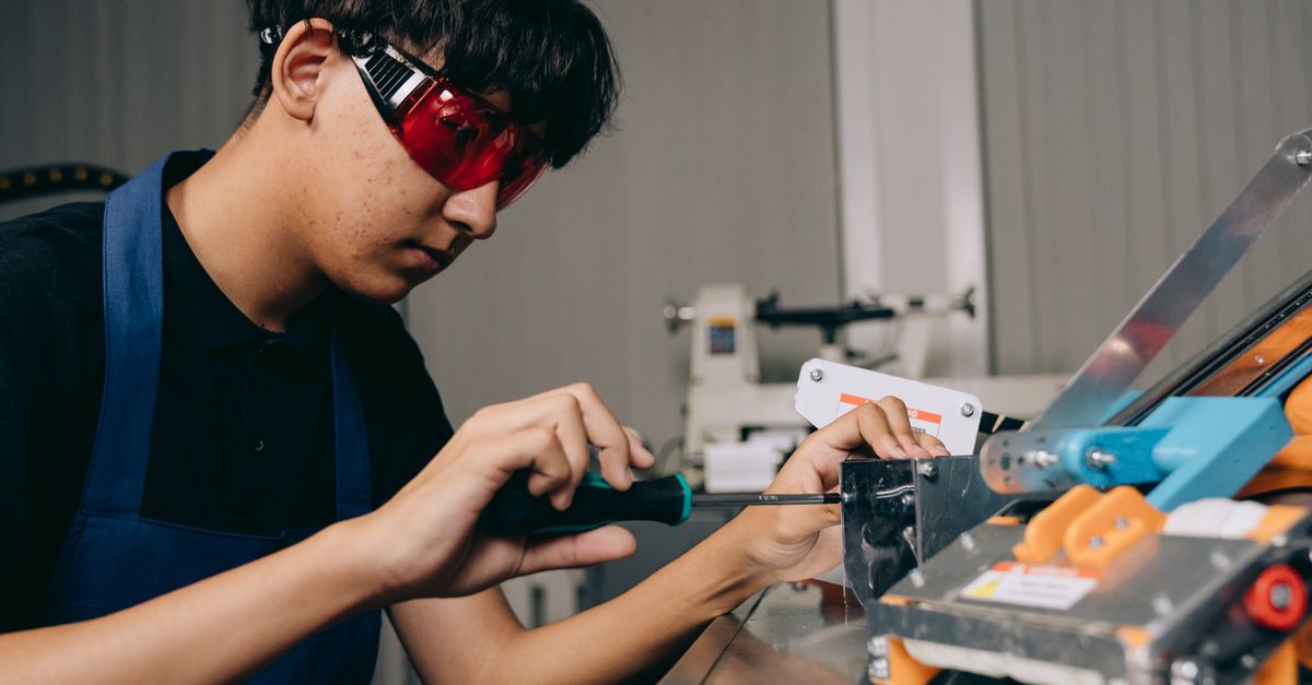 locksmith service technician — North York Heritage Lock & Key