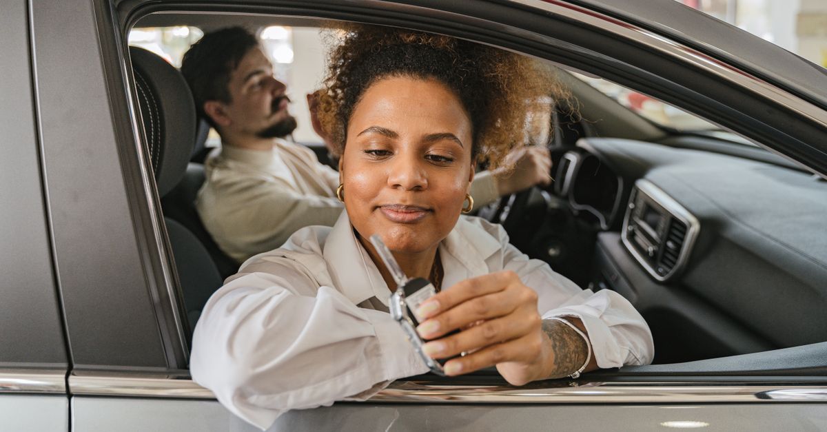 Roadside Car Lockout Service: What Happens From the Moment You Call — North York Heritage Lock & Key