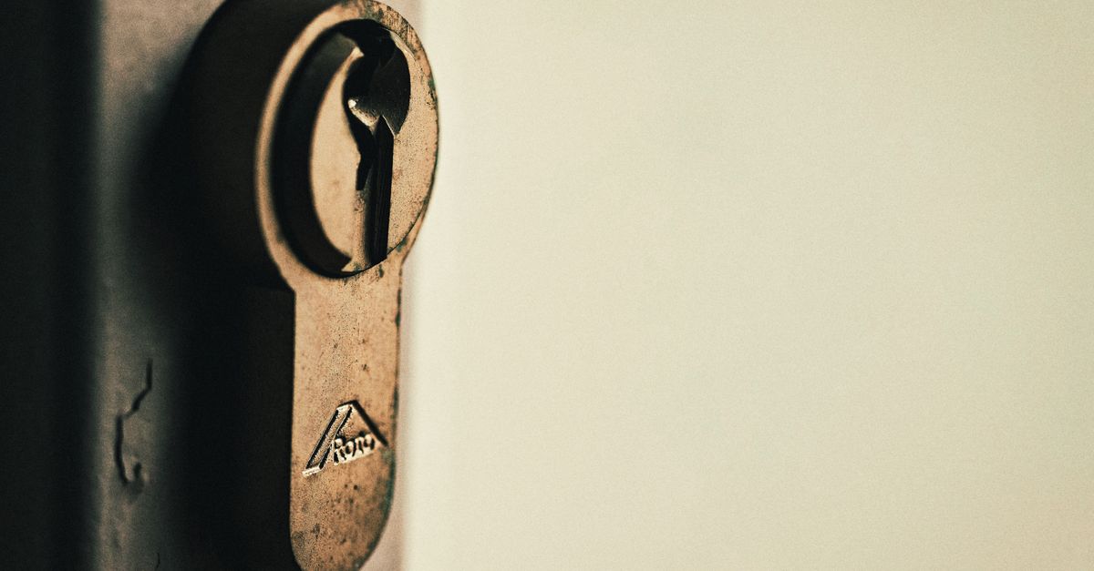 Signs Your Ignition Lock Cylinder Needs Attention — North York Heritage Lock & Key